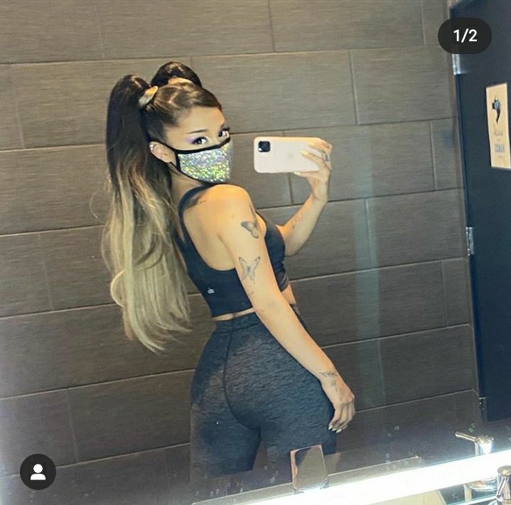 Zaxlia's tweet photo. Okay we have to agree that Ariana with ponytails hits DIFFRENT!😼 https://t.co/ZnP7KWPDGu