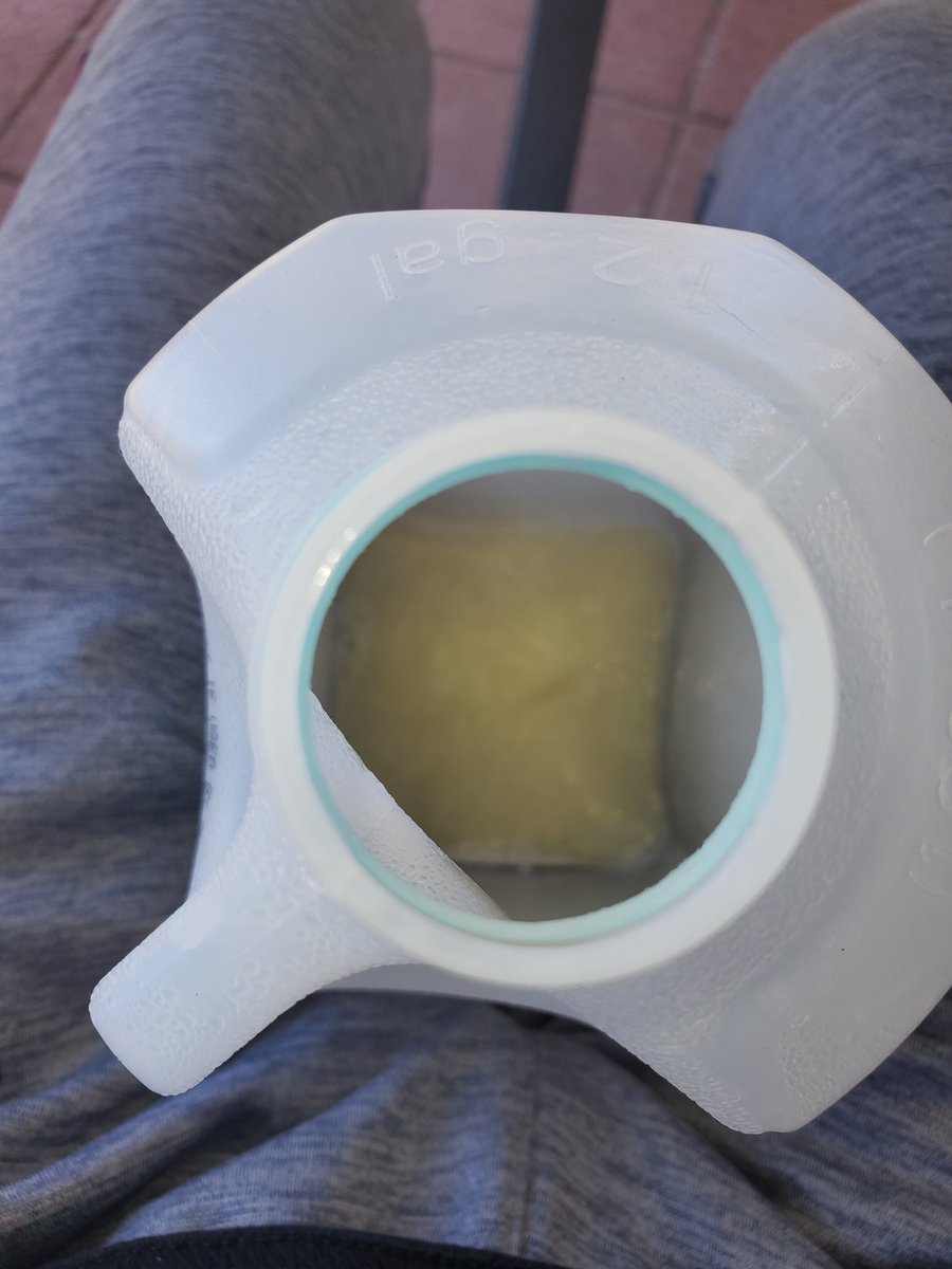 dapper_yt's tweet image. Froze some milk