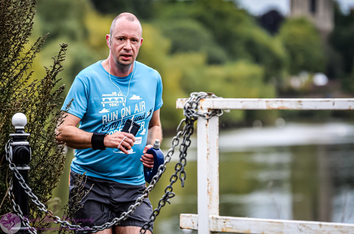 purpleswanphoto's tweet photo. @EnigmaGirl81 How about one of these from the Virtual #worcesterrun? https://t.co/Xxaer2Wa35