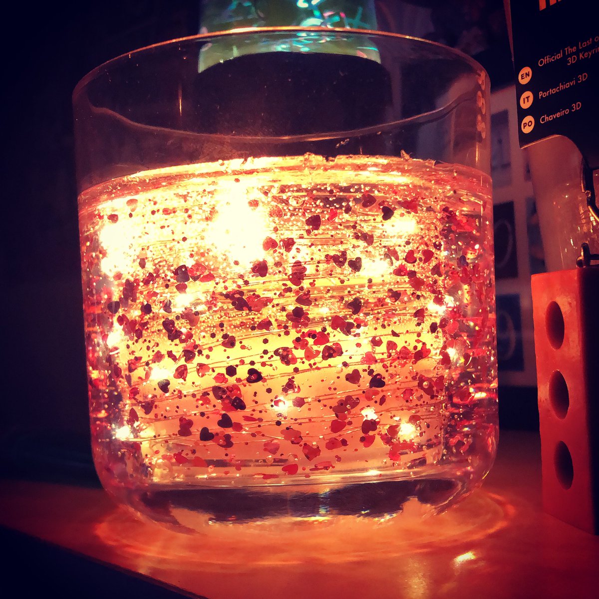 spacysam's tweet photo. Beautiful @marksandspencer candle that has little LEDs that also light up when lit #relaxingatmosphere #Candles https://t.co/mIcMADZaU5