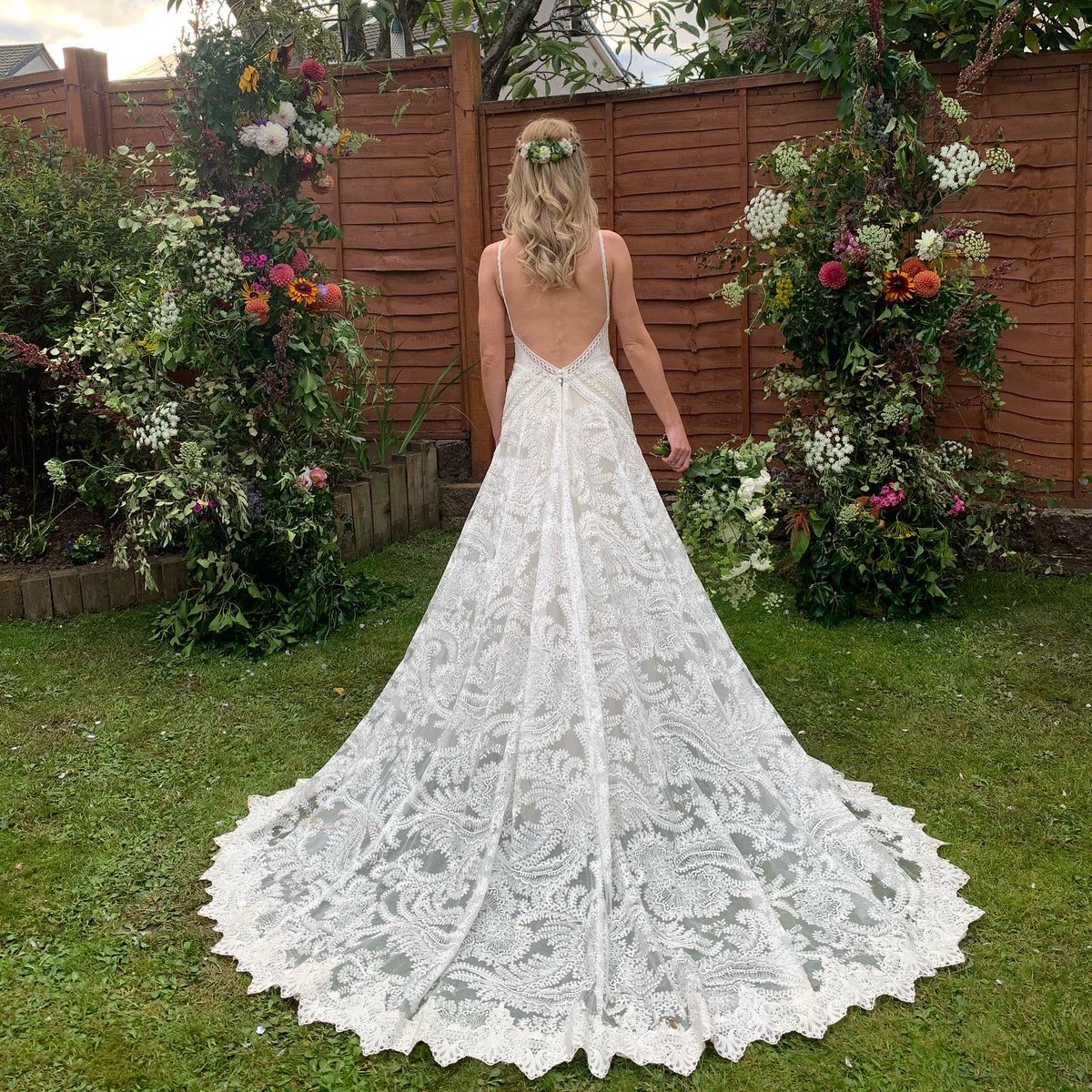 Calum_MacDo's tweet photo. The MacDonalds got married! In their garden. On the 29th of August. It was bloody great. https://t.co/pvBED4jpOn
