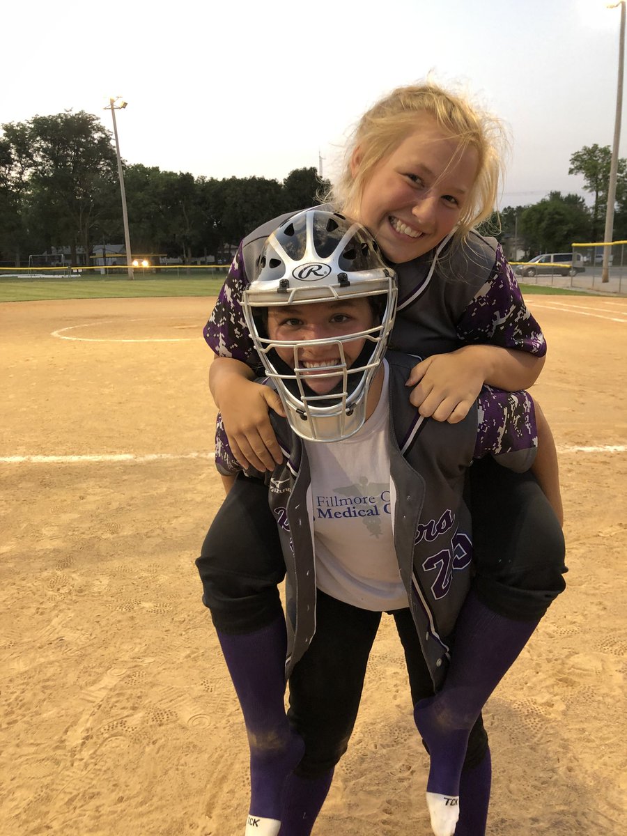 AaronLauby's tweet photo. #fcemfsoftball what person's voice do you hear? The voice in your head sounds like who? Be in charge of that voice. I hear many voices in my head but choose to listen to which one? Always listen to the one you know is there for you and has the right words. #focusonwhatisimportant https://t.co/ZzrelFFXG5