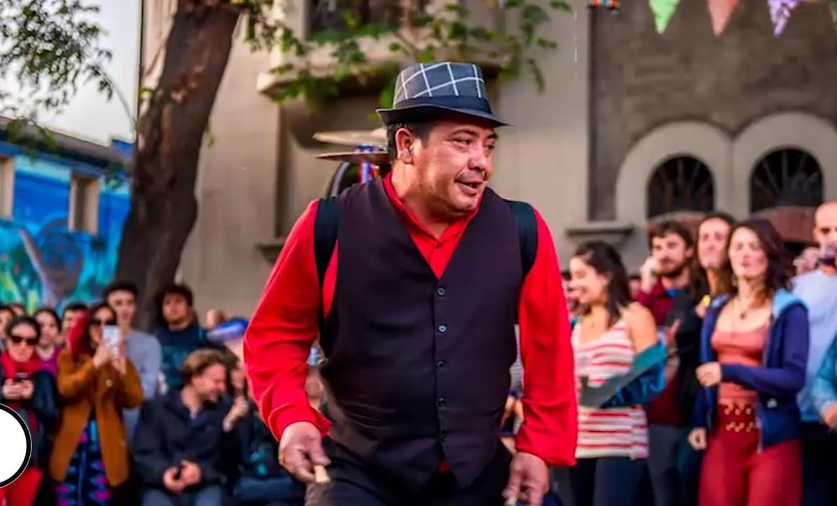 petereteschin's tweet photo. 🎵🎵🎵TENEMOS FECHA DE LANZAMIENTO!🎵🎵🎵
👉Estrenamos video clip de nuestro Homenaje al Pepa!
"Girando como el Pepa" con la participación del gran @joevasconcellos
SÁBADO 12 DE SEPTIEMBRE tiki tiki ti🎹💥
#ElPepa #GirandocomoelPepa #ChinchinPeteretes #Chinchin #chinchicumbia https://t.co/VvImPM1VQp