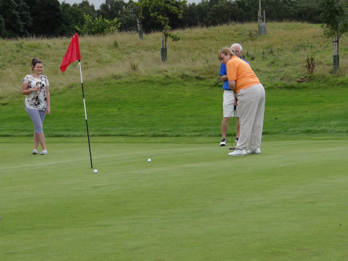 FerrybridgeGC's tweet photo. Brilliant day again today down at the club. Here are some action shots from our annual Mr and Mrs competition. Congratulations to the winners and all those who took part. https://t.co/ojvKQ890bZ