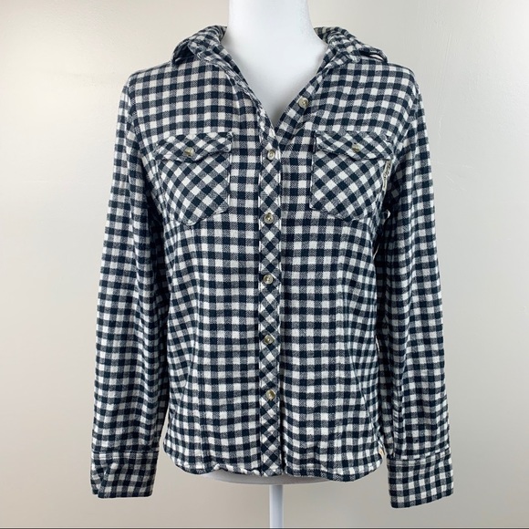 Heather38213086's tweet photo. So good I had to share! Check out all the items I'm loving on @Poshmarkapp #poshmark #fashion #style #shopmycloset #refuge #fieldstream #stjohn: https://t.co/SfJXOfheXK https://t.co/8Cefno78z8