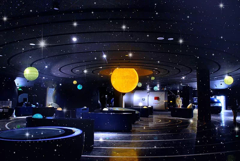 visit_wuhan's tweet photo. The vast universe creates a number of scientific wonders. If you are full of knowledge and exploration spirit, come to Wuhan Science and Technology Museum to feel it. #ExploreWuhan https://t.co/igjQNKbnCV