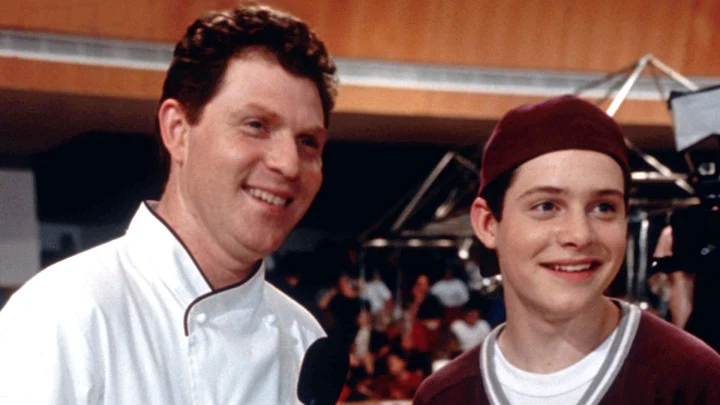 71. Eddie's Million Dollar Cook-Off (2003) dir. Paul Hoencongrats to the dad in this movie for winning the worst dcom dad ever award. not much else to say abt this movie. i was expecting to like this more than i did but i found it uninteresting3.5/10