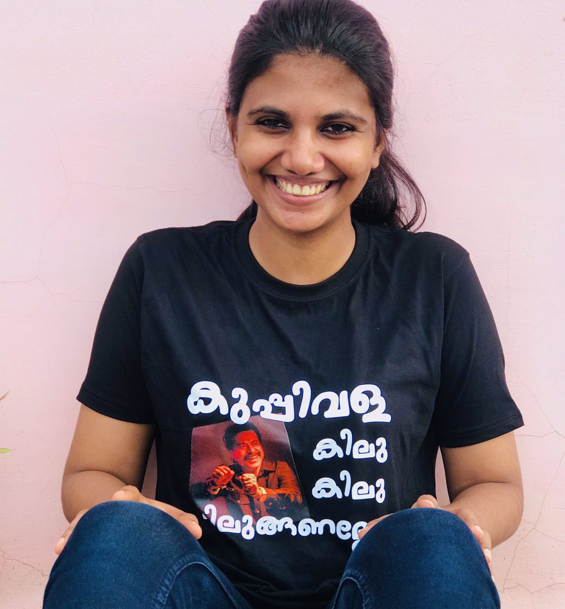 mfwaikerala's tweet photo. FanGirl ❤️ @Divya_Nath_

#HappyBirthdayMammukka https://t.co/JfWJNuAbUQ