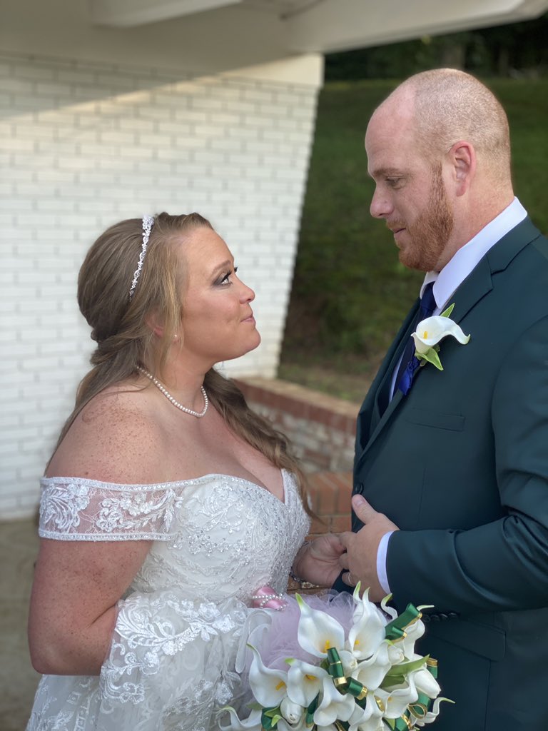 CA_CharlotteNC's tweet photo. Happy Wedding day and a HUGE congrats to @COACH_CAndy1 and @XLeBlanc_! 🥰 https://t.co/zPf1sX6Tle