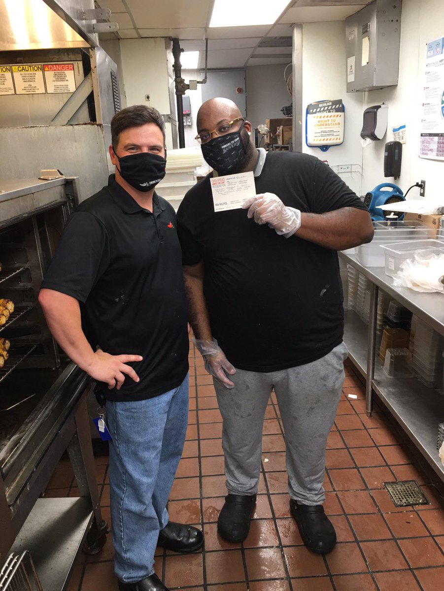 rose15714812's tweet photo. YAY!!! ATL for the dishwasher who stepped up and wanted to learn prep today. ROCKED IT!!! #ATL #chilisgulfport #chilislove https://t.co/sZnP2S61Gd