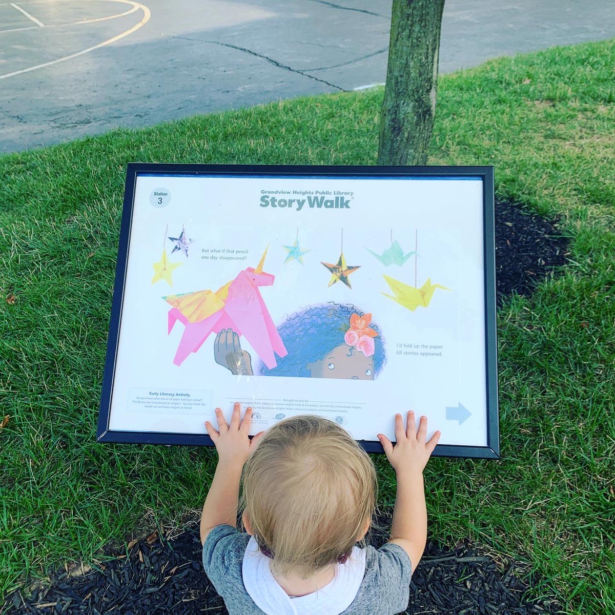 wes_library's tweet photo. Love finding these #storywalks around town! This one featured a great story about creativity- What If by #samanthaberger and is presented by #grandviewlibrary. Where else have you found a storywalk? #alwaysreading #librarylife https://t.co/n932q5dA8L
