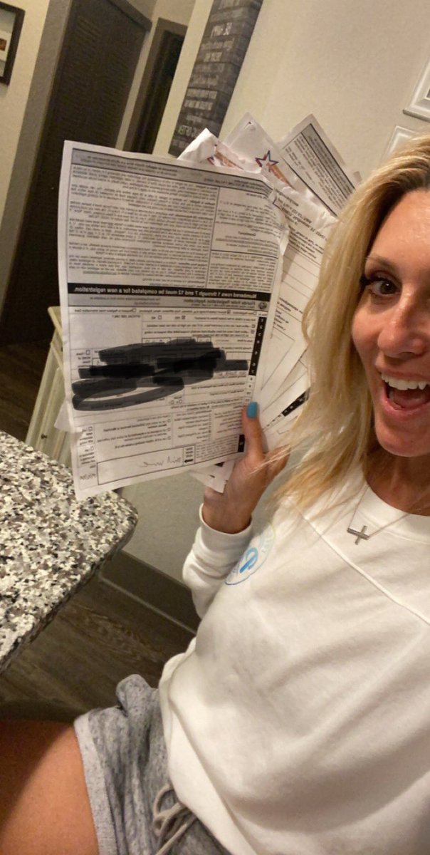 campaignbunny's tweet photo. After a 9.5 hr day on the trail finally I’m home! 1072 doors later!  #VoteRedLikeYourLifeDependsOnIt #LeadRight #Cat5calgary #Brevard #GodIsWithUs @realDonaldTrump @victorycowboy https://t.co/ZBoZjtlp0F