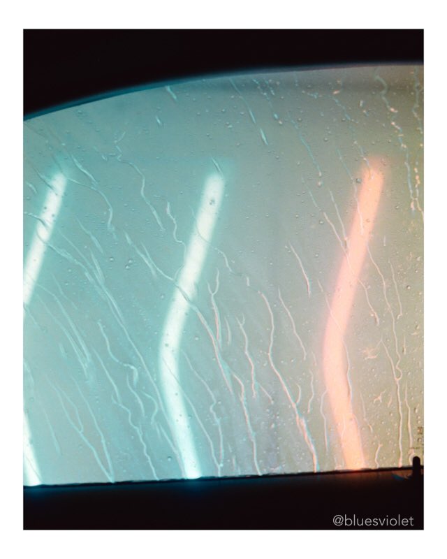 bluesviolet's tweet photo. cyberpunk dreams

- Canon FT QL, 50mm f/1.8
- Kodak Gold 200, 35mm

#cyberpunk #kodakcolors #lights #cyberpunkaesthetic #cyberpunk #prettylights #texturelovers #canonftql #canonft #kodakgold #kodakgold200 #kodakfilm #filmphotography #filmphotograph #filmphotographers #shootfilm https://t.co/PnuTLYsCtM