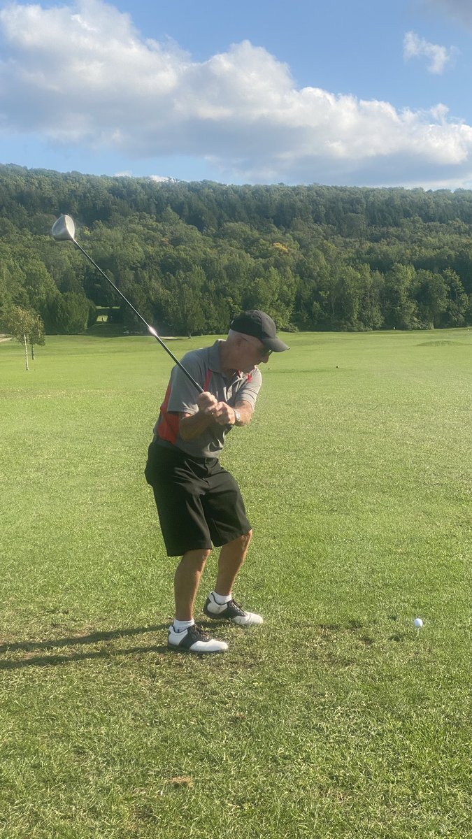 Nrgizr11's tweet photo. #EducatorsONTheMove #summeractivechallenge Day 67. Family golf day @WiartonGolfClub Walked all 9 holes on this beautiful course that is built into the side of the escarpment. https://t.co/HxvPbLbOWq
