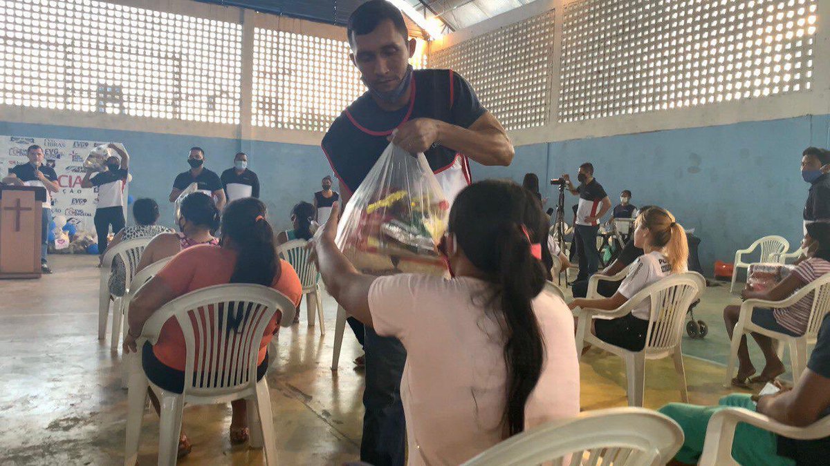 evg_amazonas's tweet photo. NĂŁo existe dificuldade para aquele que deseja fazer o bem ao prĂłximo!
â˘
â˘
â˘
â˘
#evgam #evgbrasil #familiaevg #solidariedade #iurd #uckg #manaus https://t.co/sMJmT9QGDM
