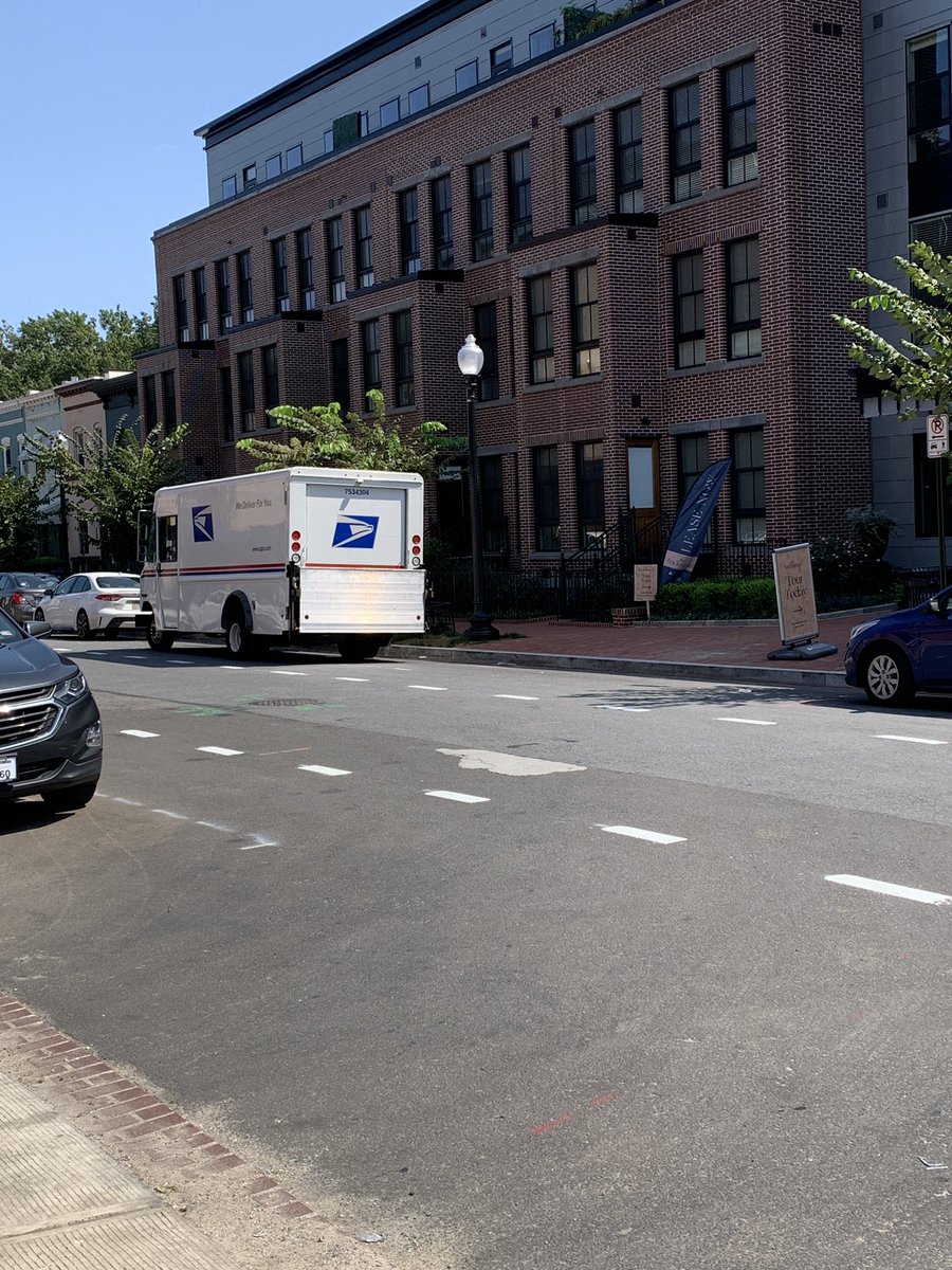 nickburgerdc's tweet photo. If you build it,* they will come.**
* Dedicated pickup and drop off zones
** Delivery vehicles actually pulling out of the drive aisle and bike lane. #EStSE https://t.co/pZ1JTUDMNV