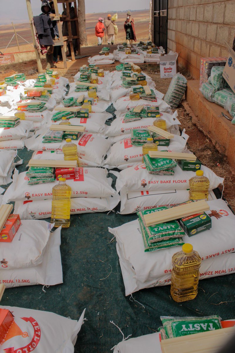 On Sept 1st, 80 food parcels were distributed to vulnerable households in Malealea. The food parcels contained bread flour, maize-meal, beans, split peas, a soup box and block of soap. For the food parcels, the elderly and people with disabilities were prioritized.