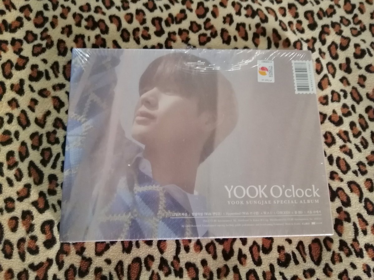 YOOK SUNGJAE - YOOK O'CLOCK*unopened pumutok lang yung plastic wrap sa isang sidePRICE : 750 + LSFReply mine to reserve