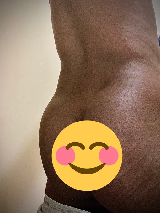 Cum rub some oils on my ass. Uncensored photo here: https://t.co/6GfYOdwAAZ https://t.co/jJ1ms82ryz<a href="/tag/apclips"class="tags"><span>#apclips</span></a><a href="/tag/apcreator"class="tags"><span>#apcreator</span></a>