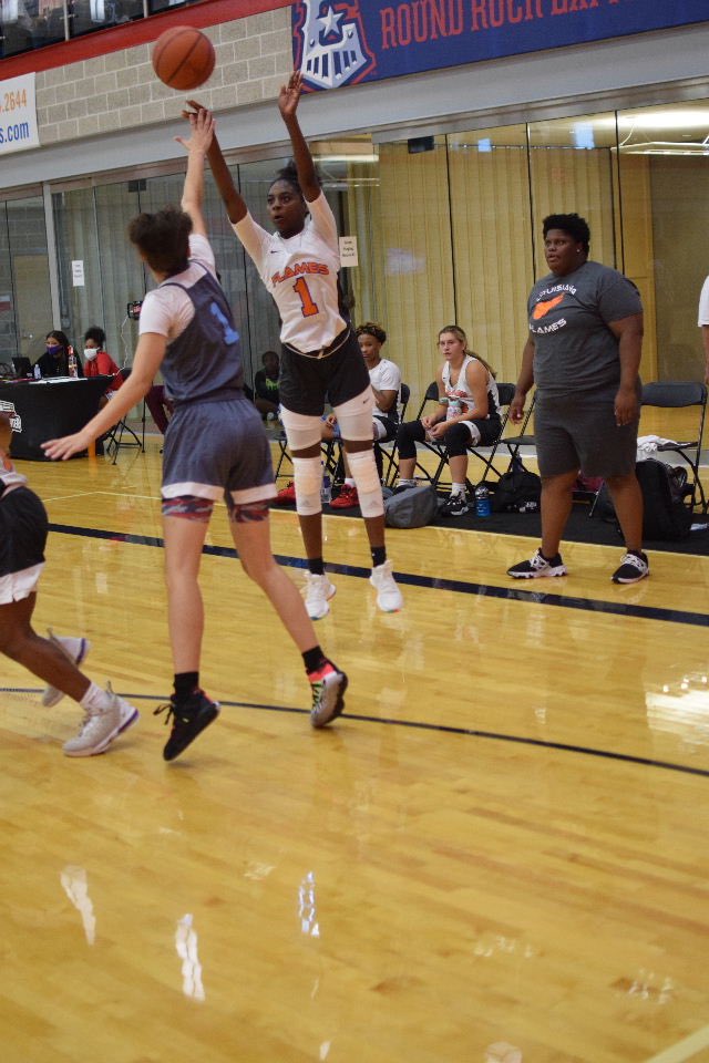 THE_LAFlames's tweet photo. Dacia Jones, Dalayla Blackwell, and Alajsa Walker received some recognition over the summer from @girlzprepreport thank you for the great write up of or girls. #MoreLifeMoreWork #FlamesGoingUp🔥 https://t.co/b0ZXKPYByw