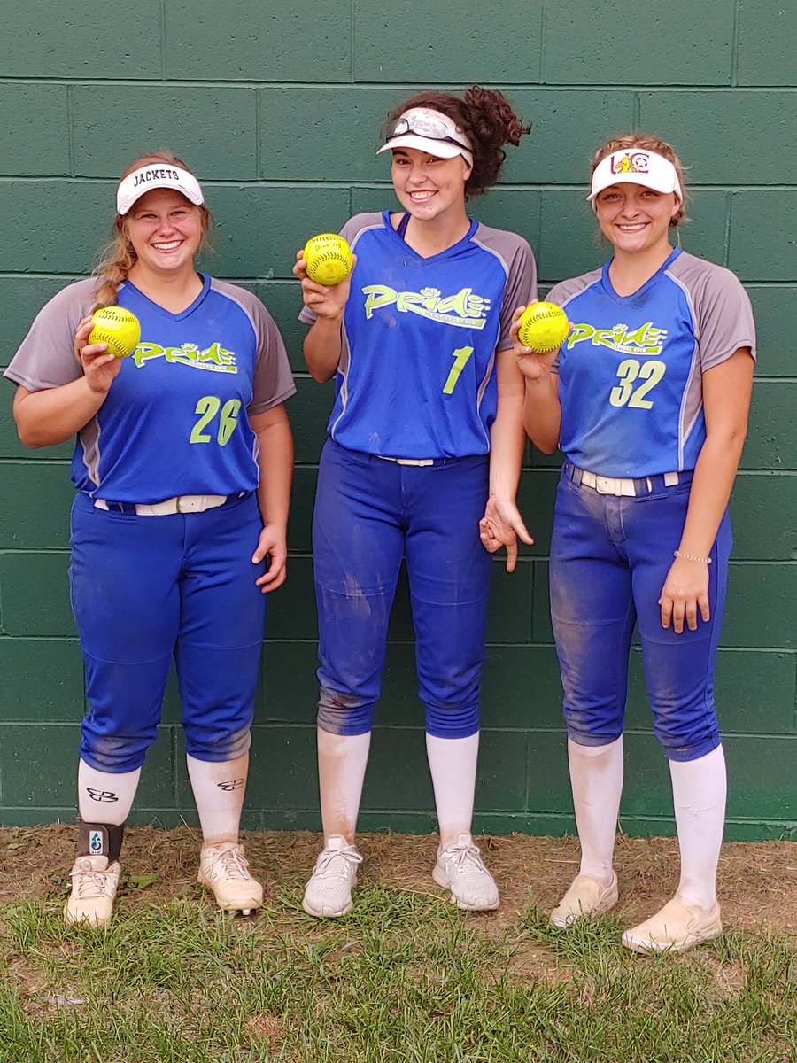 Bomb squad for the day back to back to back! Awesome job #1 Izzy Graaf, #26 Kelly Sullins and #32 Brittny Ogg starting the season off right!