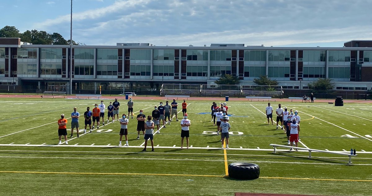 Different towns in CT can come together and agree we all deserve #onemoreplay. We've all worked hard to make this season happen so #letusplay. <a href="/ciacsports/">CIAC Sports</a> <a href="/GovNedLamont/">Governor Ned Lamont</a> <a href="/CTDPH/">CT Public Health</a> <a href="/McFarland_Shawn/">Shawn McFarland</a> <a href="/SPBowley/">Sean Patrick Bowley</a> <a href="/GameTimeCT/">GametimeCT</a> <a href="/DaveRuden/">The Ruden Report</a> <a href="/MTSAthletics/">Sheehan Athletics</a> <a href="/JohnFerrazzi/">Coach John Ferrazzi</a> <a href="/GorryBill/">Bill Gorry</a>