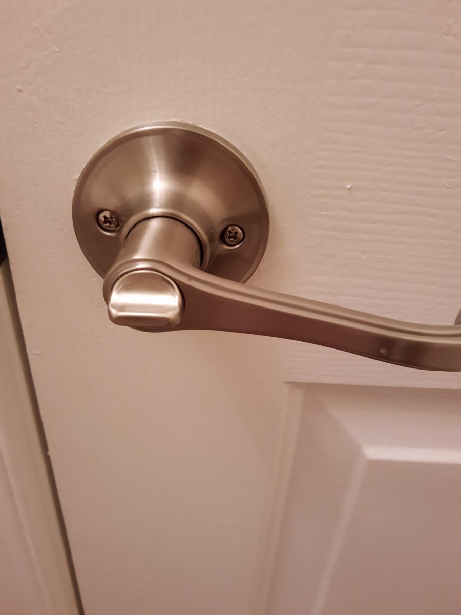 MarcusCVance's tweet photo. You know these in-house bathroom privacy locks?
My two-year-old just taught herself how to pick them.
#FutureRogue #OhNo https://t.co/gMlr3baWxa