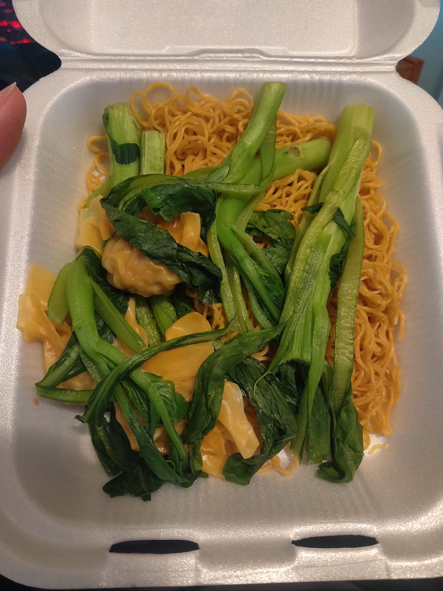 KungfuIsland's tweet photo. This was suppose to be my roast duck dinner. No duck, veg was cold, and @DoorDash wanted to give me back half of the 14 bucks I paid for this part of my order!? I just started their dash pass... Guess that will be cancelled. Disappointing... https://t.co/VeX5h2kksN