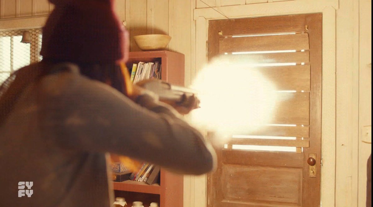viking_elf's tweet photo. 4/5

Something happens to Nicole when she comes in contact with the ring or by those slashing weapons

Do "Bulshar things" turn her supernatural?

Only the flash on her service weapon can flash purple
Shotgun in s4 flashes orange

Would Holt's gun flash purple?
#WynonnaEarp https://t.co/KBf0zbOXPx