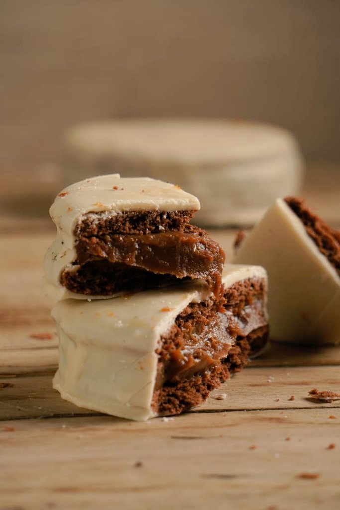 MilelaTanAlfaj's tweet photo. En #Tandil se hacen los alfajores más ricos !!! 
#mileladistribuidor los lleva a todo el país!! 
#serranitos el sabor único !! No te quedes sin probar 😍😍 https://t.co/HWtr3p6UK3