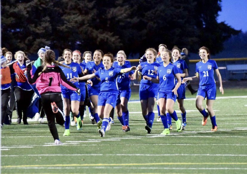 Keep all the great times close to you, you were ALL part of something great and bigger than anyone 1 of us. <a href="/CVAlbSoccer/">CV/Alburnett/INCA ⚽️</a> ❤️