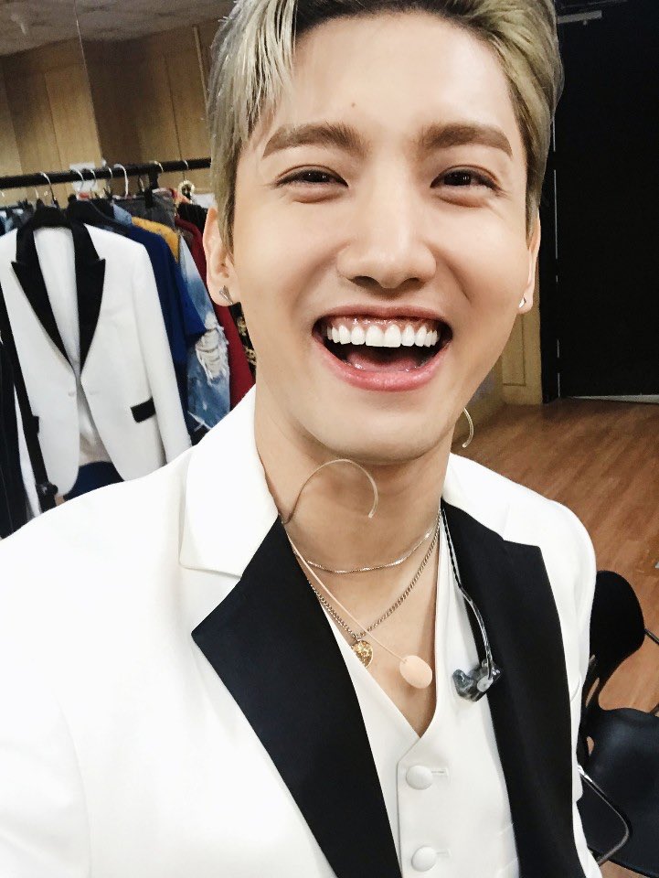 changminonlymax's tweet photo. チャンミンの朝bubble🎶
嬉しいなぁ🥰
月曜日の朝からパワーもらえたから
今週も頑張れる✊
日本も韓国も台風の被害がありませんように🙏

#창민버블
#최강창민  #MAX
#MAX_Chocolate
#최강창민_Chocolate
#TVXQ!
#동방신기
#東方神起 https://t.co/8wOA3uKIt8