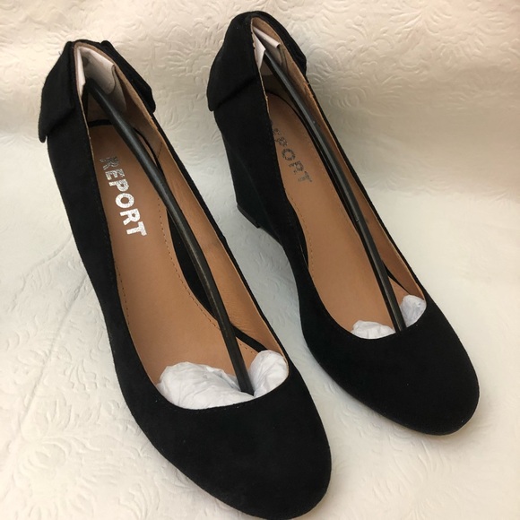 SSqueekie's tweet photo. So good I had to share! Check out all the items I'm loving on @Poshmarkapp #poshmark #fashion #style #shopmycloset #report: https://t.co/Ombflbcc70 https://t.co/ux0zO5f3vg