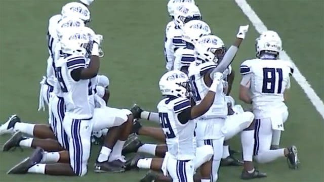 AmendmentClub's tweet image. SFA’s football team on the face of ESPN this morning when they took a kneel in unison for equality and free speech. Amazing!!!