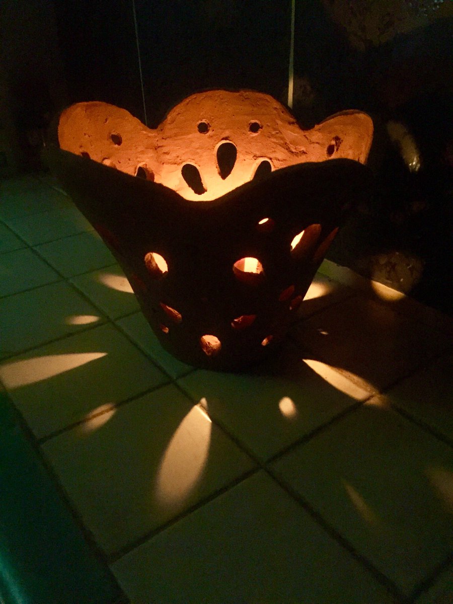 mayte91501409's tweet photo. #luces #mayte #ceramicamayte #terracota #velas #lamps #penumbras #luz https://t.co/5vXf5sPcHe
