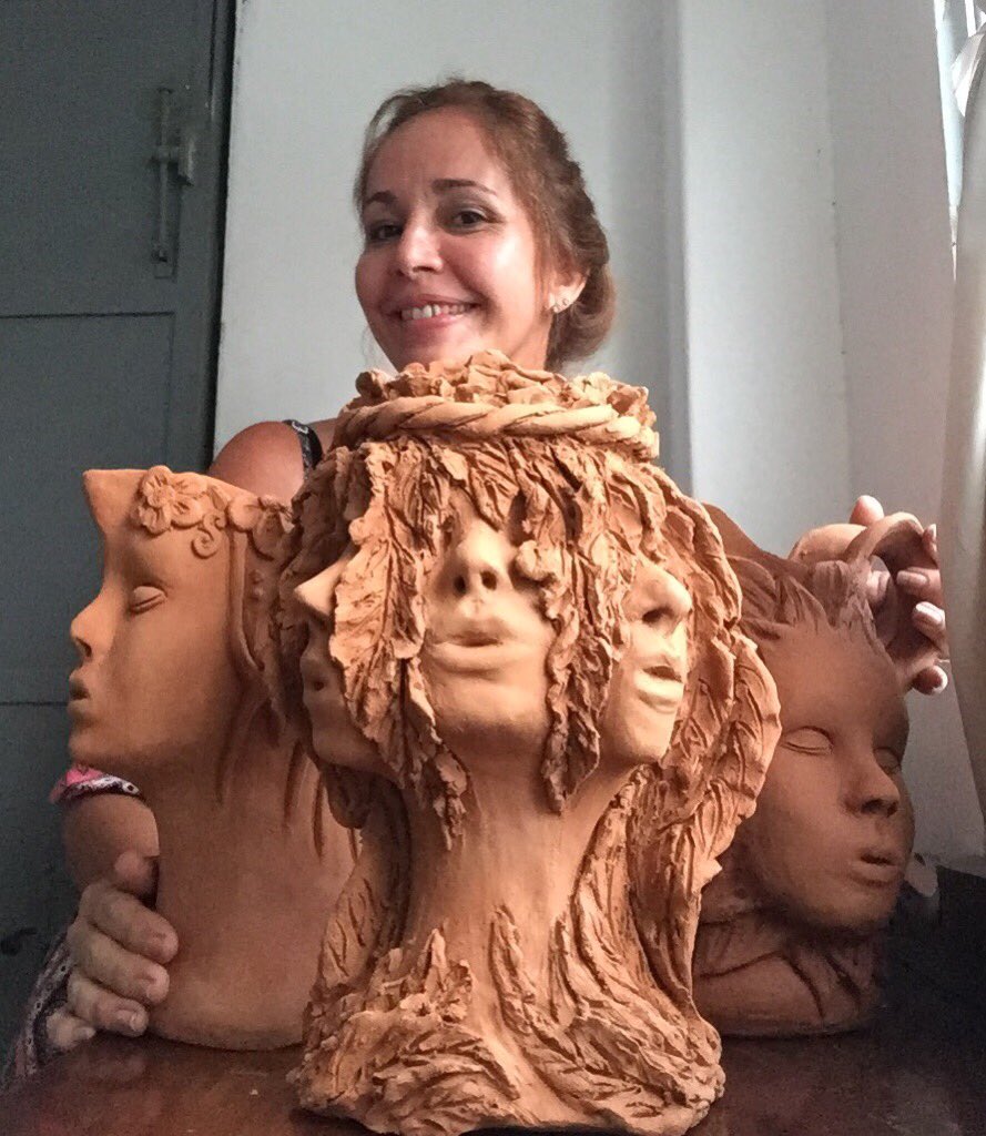 mayte91501409's tweet photo. #esculturas #terracota #maytedecelis #ceramicamayte #hechoamano https://t.co/x3H36rzUvr