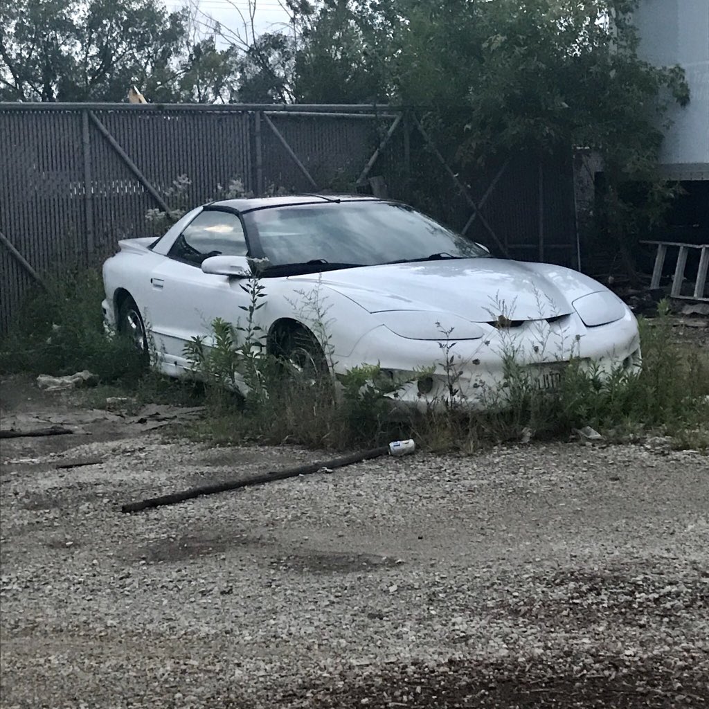 Car_Guy_Tom's tweet photo. When I see a parked and decaying car of some enthusiast interest, I assume the vehicle suffered driveline damage the cost of which exceeds its value. This is a shame. #CarSpotter #ScrapValue #Bummer https://t.co/I3KMp9iBeO
