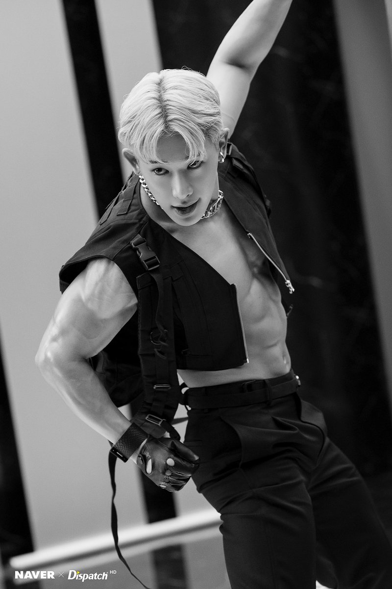 ultsmx's tweet photo. [Dispatch] Wonho Open Mind MV filming (1/3)

#WONHO #원호 @official__wonho https://t.co/WmXoioujc1