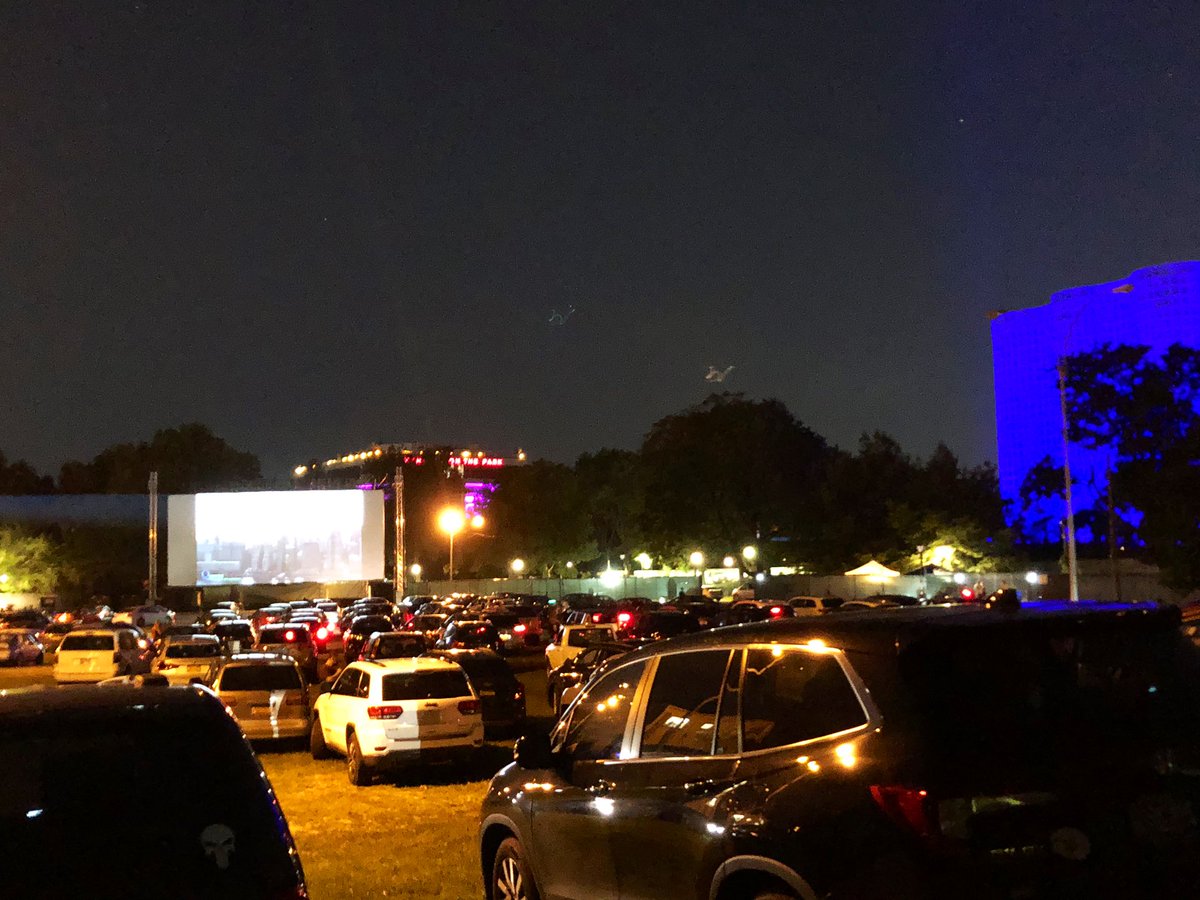 soniasepstein's tweet photo. Cars on cars for BACK TO THE FUTURE x RICK AND MORTY @QueensDriveIn @MovingImageNYC @RooftopFilms @nysci @adultswim #queensdrivein https://t.co/AqoLfBcNV2