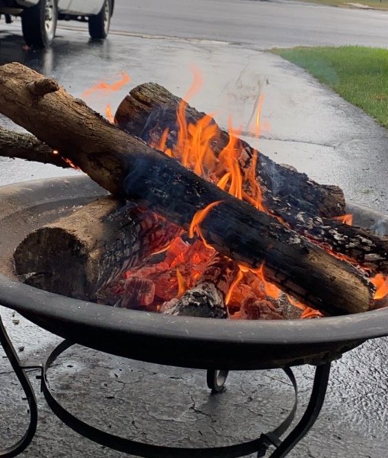 JoeyZRadio's tweet photo. Thinking of you guys. Fought off the rain and enjoyed a little taste of Texas. I hope everyone is having a safe holiday weekend. Go, @goicehogs! #brisket #TXnative https://t.co/vOlJRQK4m4
