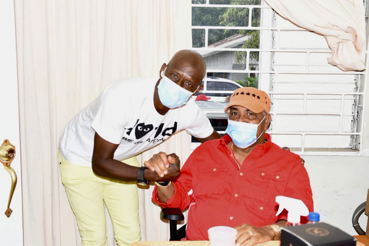 hugoagraham's tweet image. Bobby ✊🏾🧡. 

We did it. Thank you for believing in me. I will build upon your work and build a foundation upon which WE can be proud of. 

#passingofthetorch #robertpickersgill #onejamaica