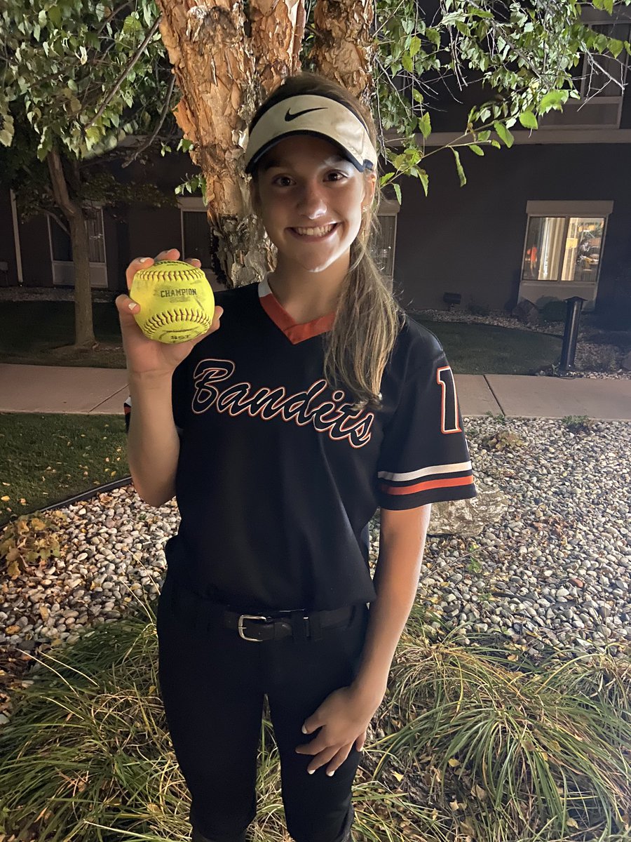 BanditsTrackMer's tweet photo. Congratulations @Jkuzara17 on your dinger!!! https://t.co/dd5lcPosjd