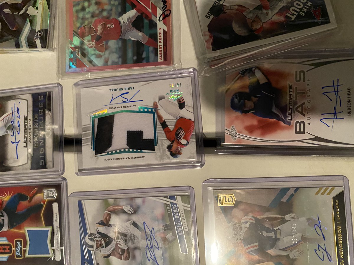DuaneBPrattJr's tweet photo. Shout out @JETTliners thanks for pulling 🔥 in your breaks and free shipping. Ships base cards also #tradingcards #breakbox #football #BasketballCards #BaseballCards https://t.co/kXXOr7PUMr