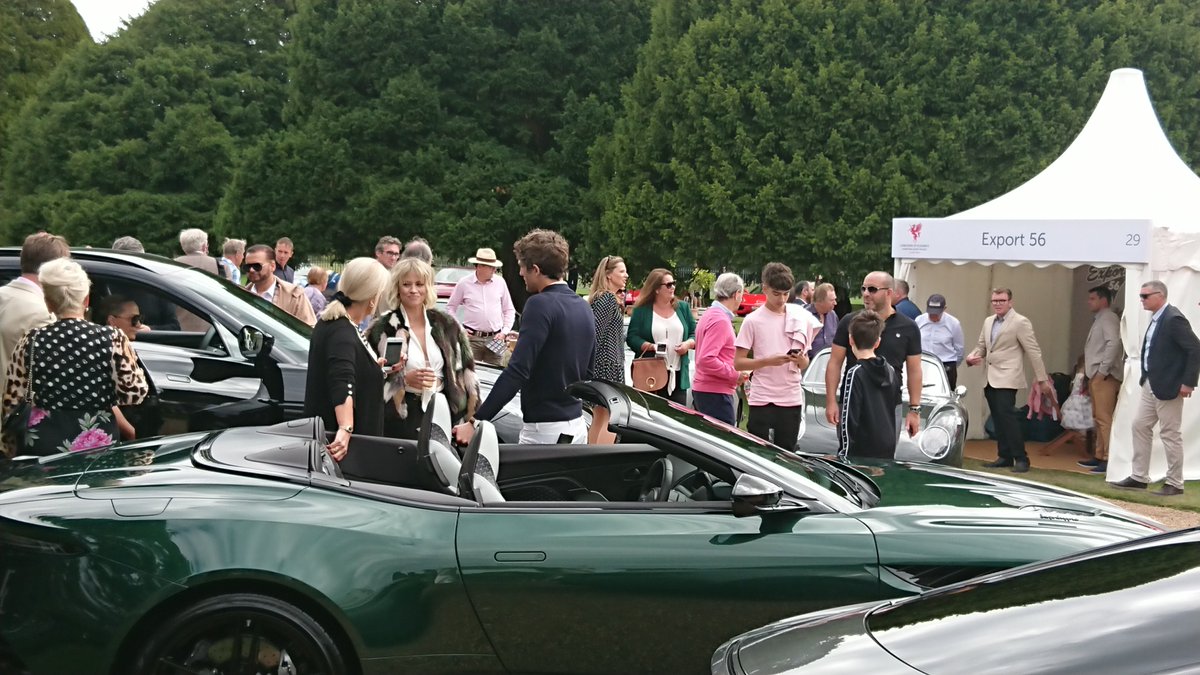 ocrossborder's tweet photo. Aston Martin DBS Volante
#concours2020 #concoursofelegance #HamptonCourtPalace #classiccar #astonmartin #dbs #volante #privatewealth #privateclient #familyoffice #startodaysecuretomorrow #oliviacrossborder https://t.co/oqphhEWDKh