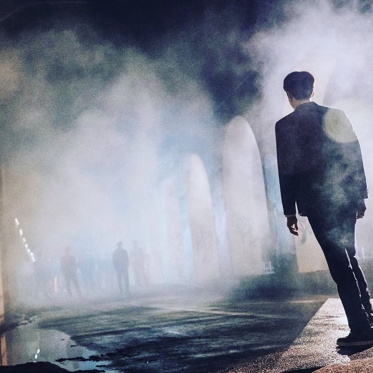 blueeeexoL's tweet photo. It was such a sensitive subject but very eye opening to how extremely disturbing school bullying can go. It displayed friendship and loyalty. So proud of this movie and I hope they'll do the next. Let Kang hyuk kick more asses. 🔥🔥🔥🔥 #SEHUN #2YearsofDokgoRewind https://t.co/Eb86jnrUzd