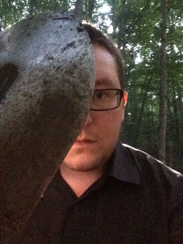 ThanatoFilms's tweet photo. Digging in the Dirt

#Filmmaker #MusicVideo #aumoinsilpleut #rustneversleep #shovel #selfportrait #votrevideaste @Do_Pelletier https://t.co/OfNLusY5VE