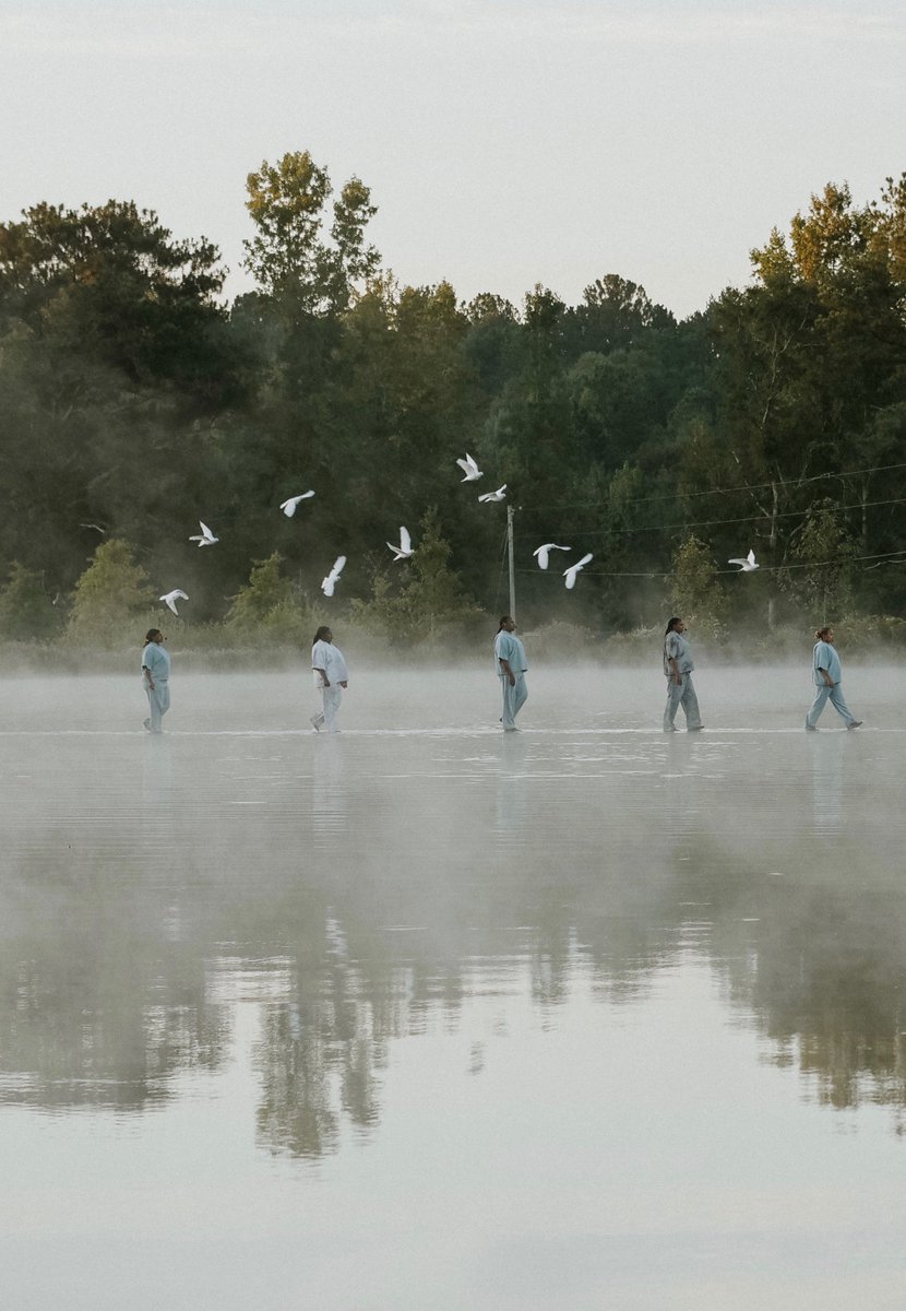 🕊 Sunday Service 🕊