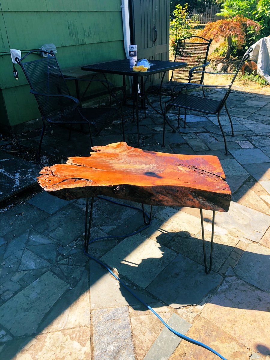 lilbadsnacks's tweet image. I went furniture shopping the other day and saw a live/edge coffee table for $252 and I was like “fuck this I can make a coffee table for way less” so here is the coffee table I made on $75 worth of materials 🙂