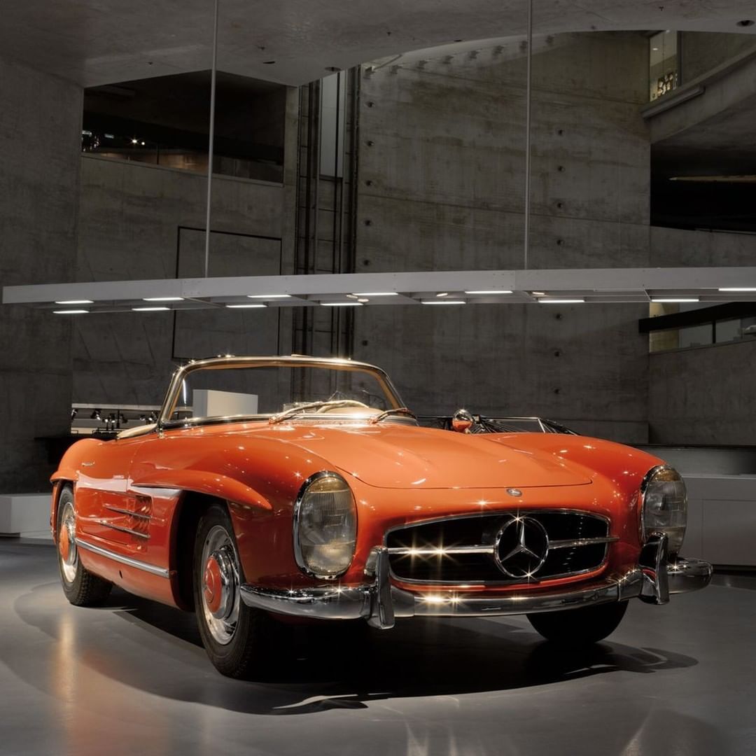 Sports car enthusiasts, roadster fans and all car historians! Come experience it all first hand in our museum in Stuttgart, Germany. Currently, the @MB_Museum is open from Friday to Sunday. See you there!

#MBmuseum #MercedesBenz #mercedesbenzclassic #ClassicCar #backinthedays