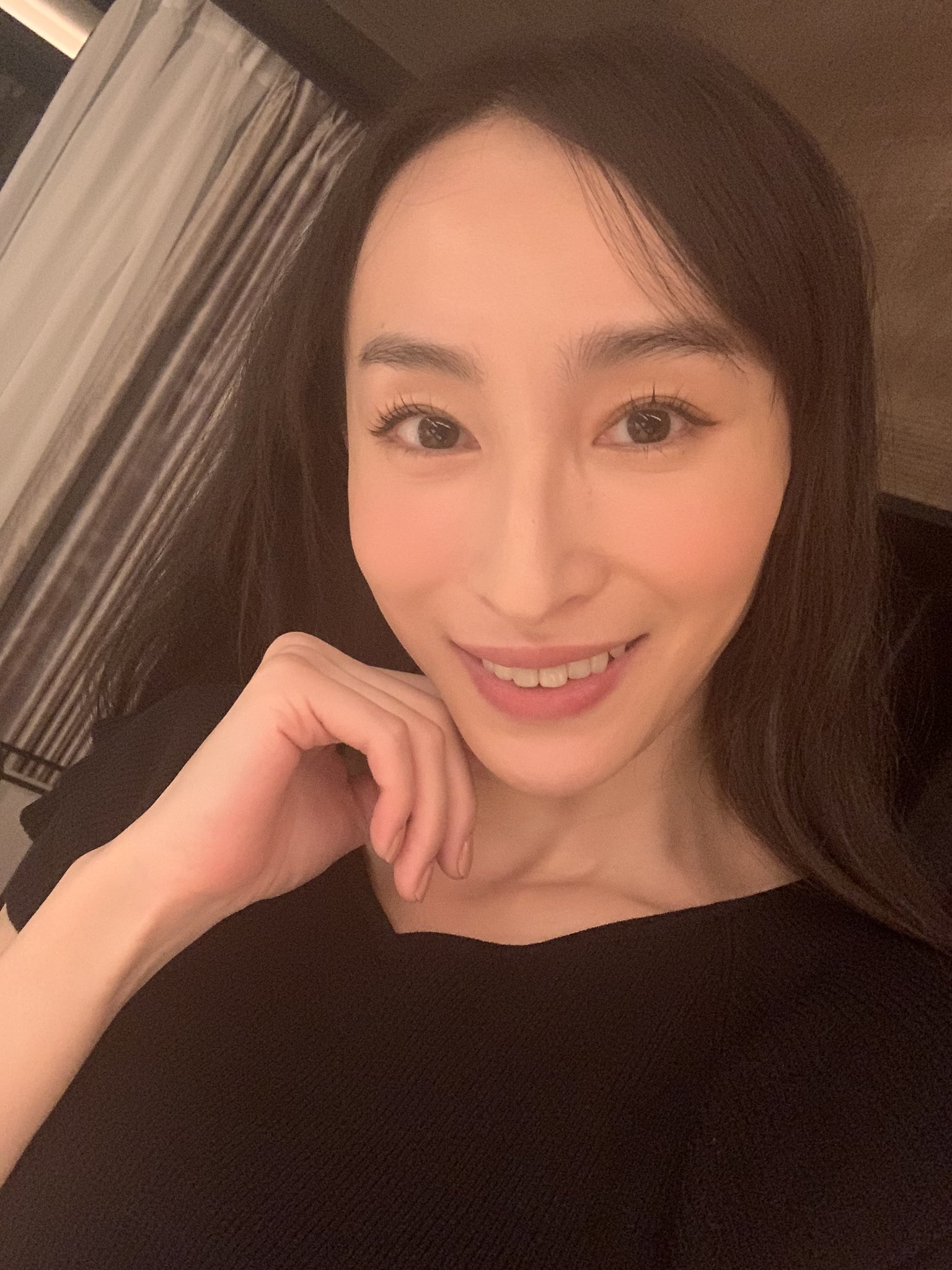 Twitter 上的 Maki Sera 本日のshowroom配信 お昼12 00 よる22 30 是非遊びに来てくださいね Showroomのアプリは簡単に無料でインストールできます 世良マキで検索 フォローお願いします Showroom ライブ配信 美魔女コンテスト挑戦中 ファイナ